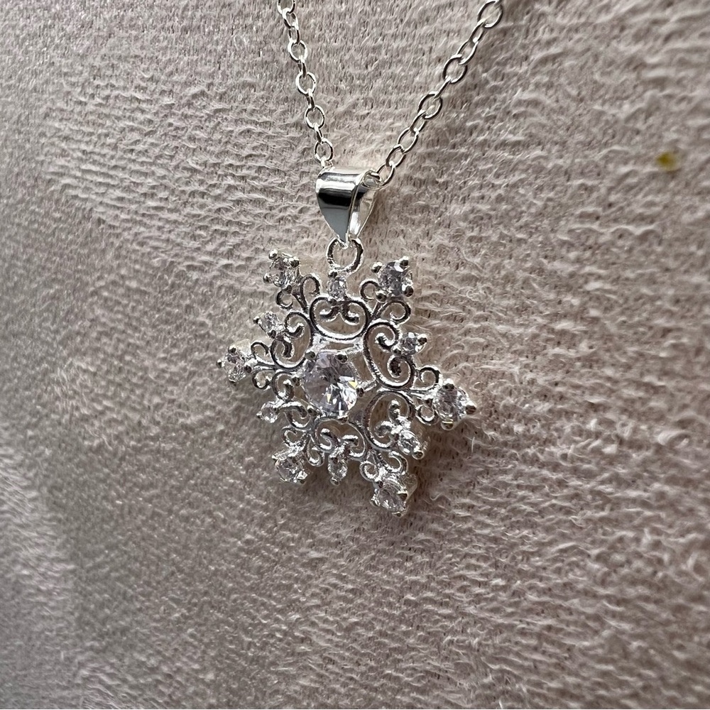 Snowflake Pendant Necklace - Picture 4 of 5